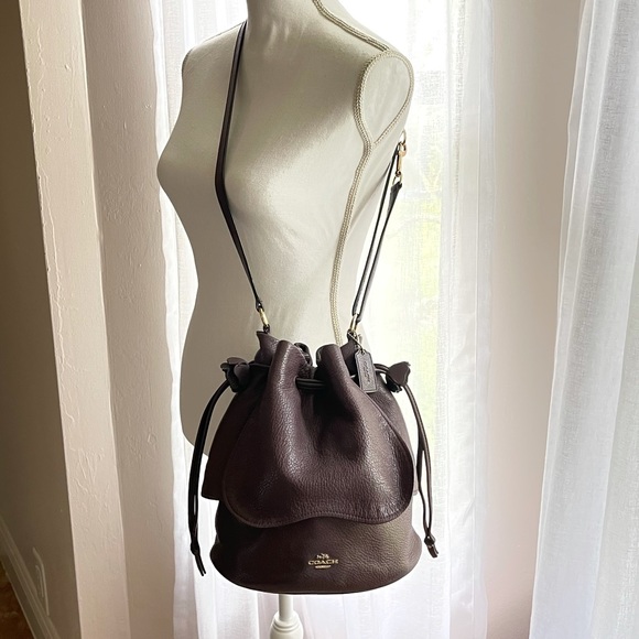 Coach Handbags - Coach Pebble Leather Petal Bag